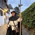 Eltvilles Augustprogramm: Burgführungen, Altstadtrundgänge und Rheinfahrt nach Mainz