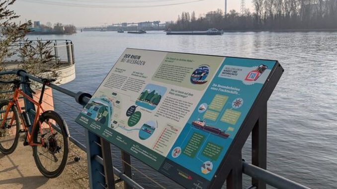 Wiesbaden: Uferwege erhalten neun Informationstafeln mit digitalen Angeboten